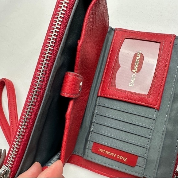 🌼2 for $30🌼 NEW Enzo Angiolini Red Wristlet - Picture 8 of 8